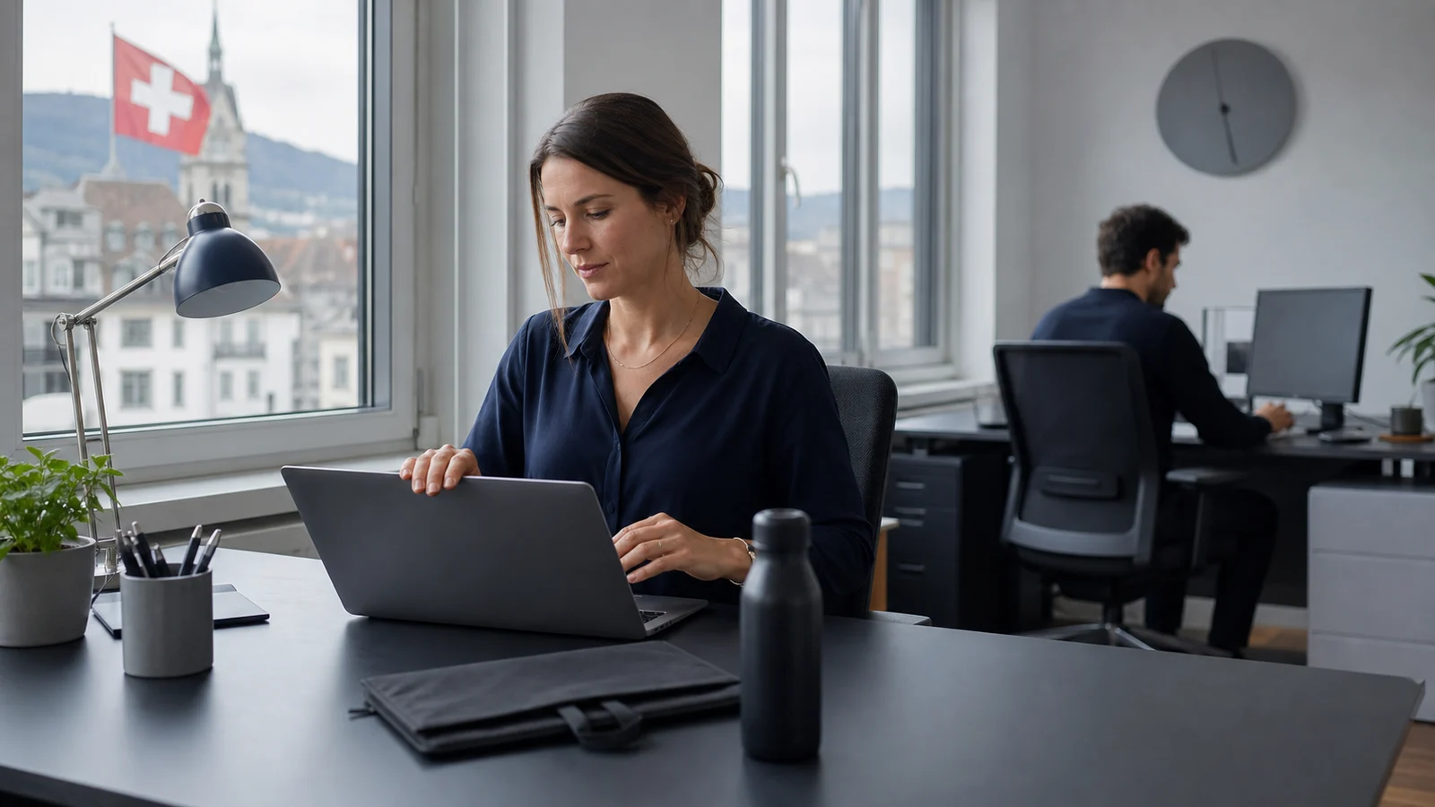 Professionnelle suisse organisant son travail à temps partiel